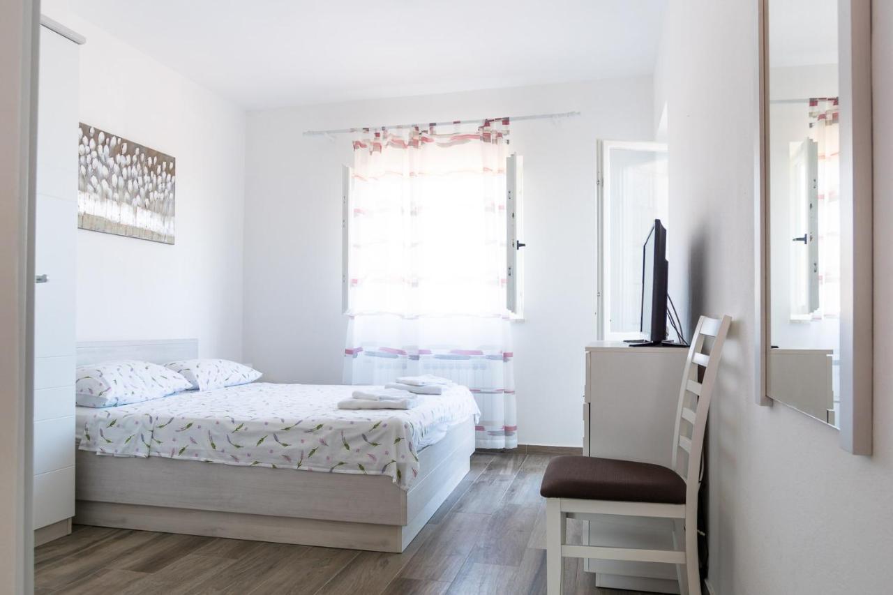 Apartmani Fides Lumbarda Extérieur photo